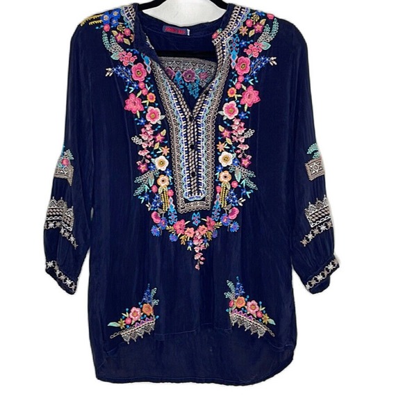 Johnny Was Tops Johnny Was Sarabeth Embroidered Tunic Size Xs Poshmark